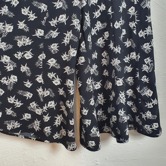 COUNTRY ROAD Black/Ivory Wide Leg Pants Size 10 - Picture 2 of 4